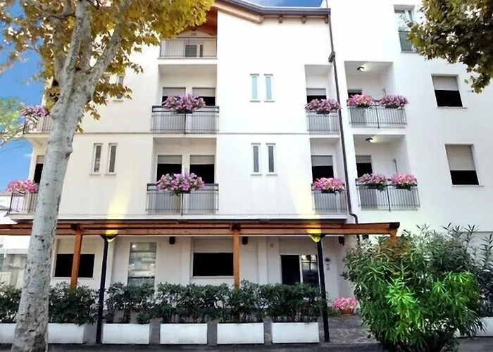Hotel Sasselli Dipendenza Zamagna 3*