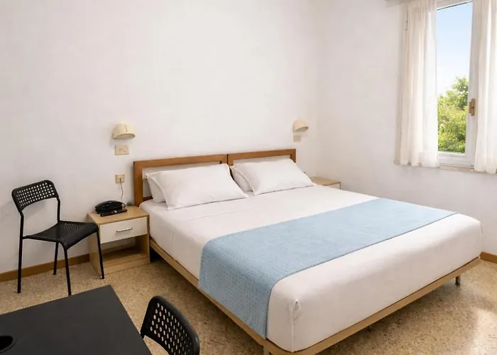 Hotel Sasselli Dipendenza Zamagna 3*