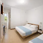 Sasselli Dipendenza Zamagna 3*