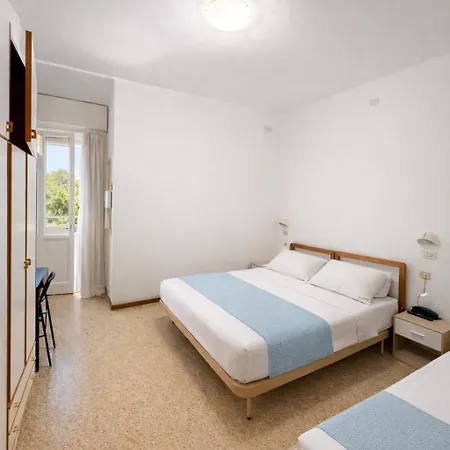 Sasselli Dipendenza Zamagna 3*