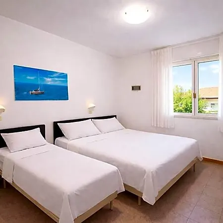 Ξενοδοχείο Sasselli Dipendenza Zamagna 3*